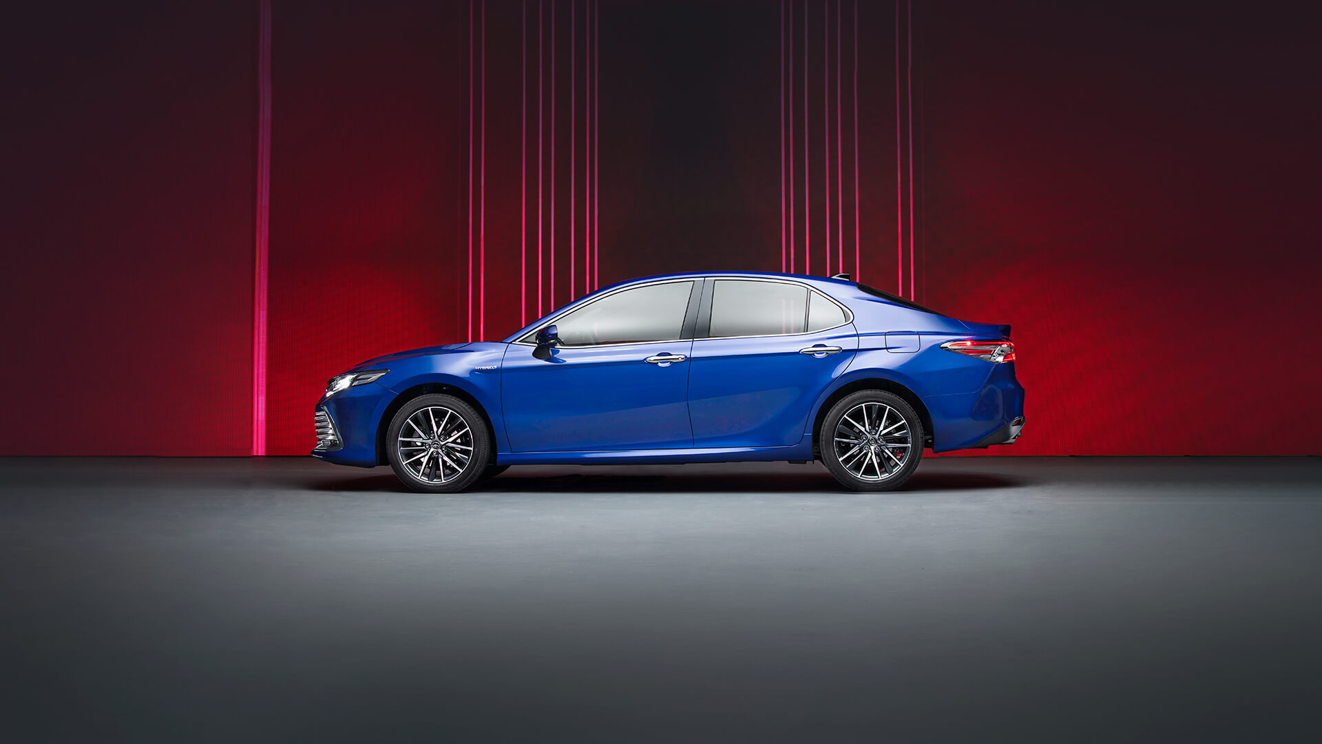 Toyota Camry SE - 7