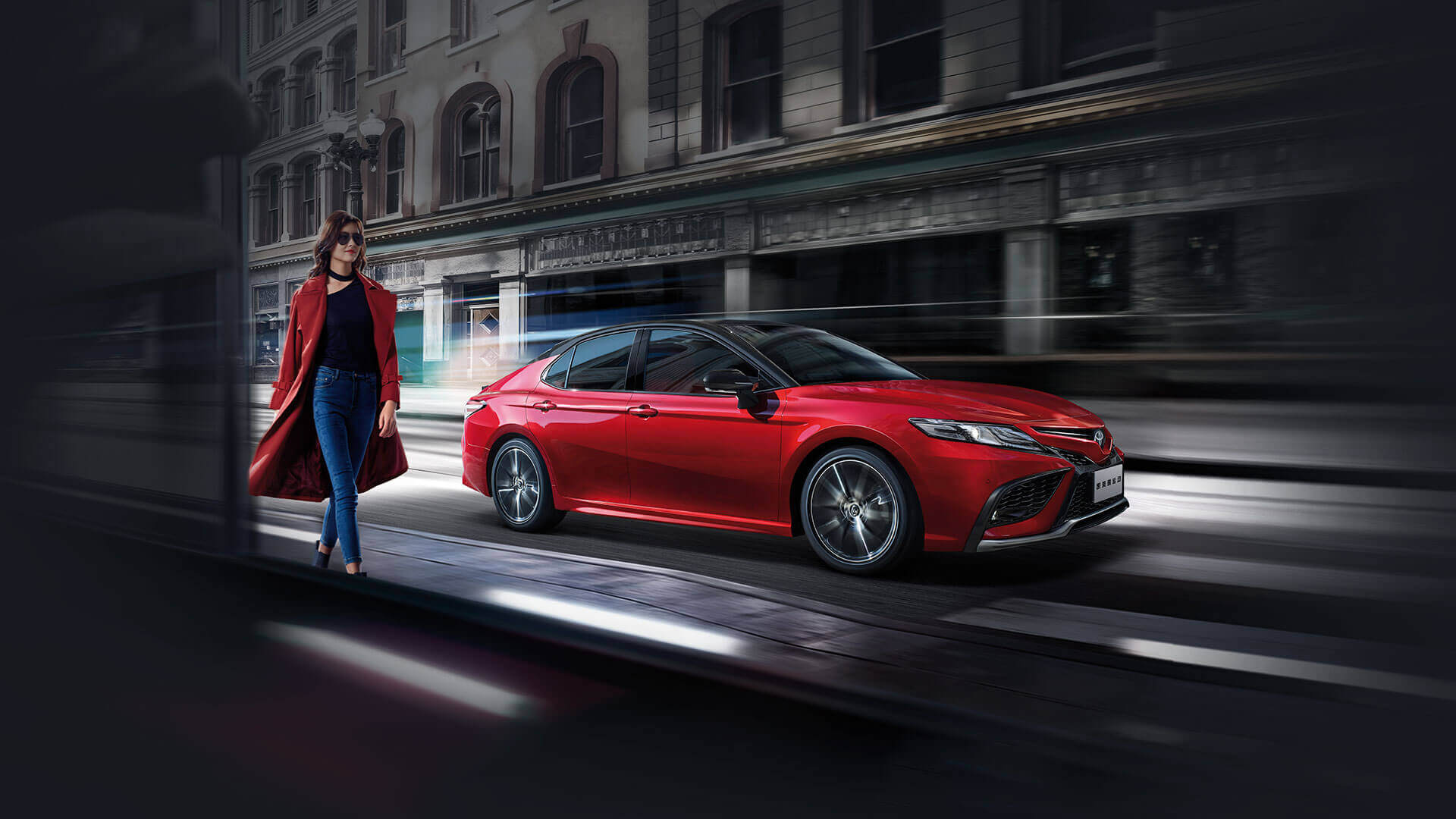 Toyota Camry SE view 4